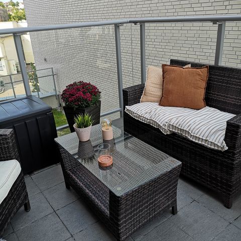 Komplett balkong/terrasse møblement.
