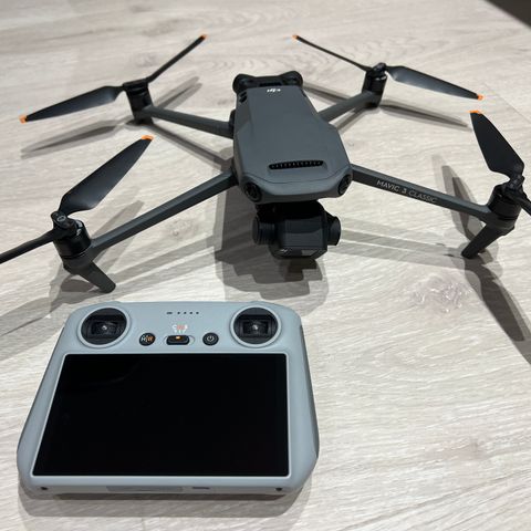 DJI Mavic 3 Classic Fly more combo