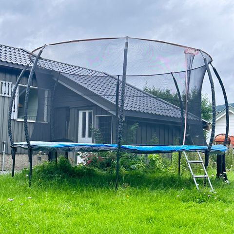 trampoline