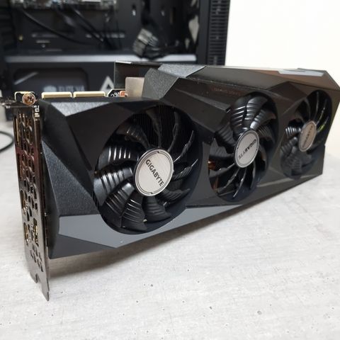 GIGABYTE RTX 3090 OC