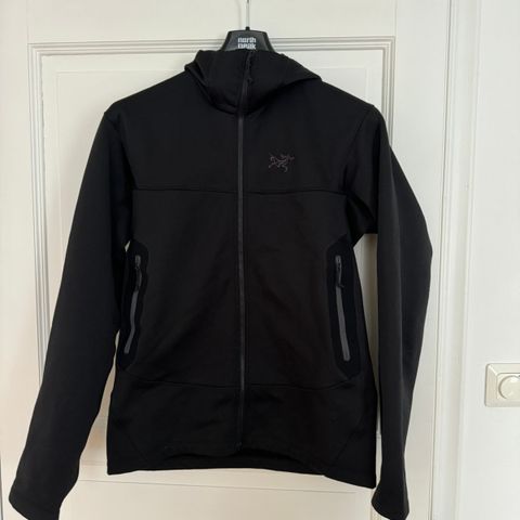 Arcteryx kyanite hoody str M