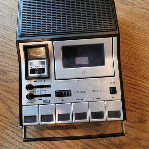 Grundig CR485 kassettspiller