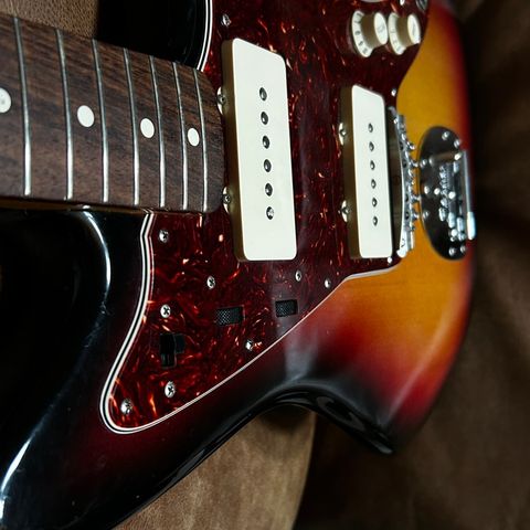 Fender AVRI 62 Jazzmaster