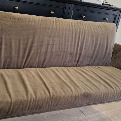 Spisesofa selges kr 250