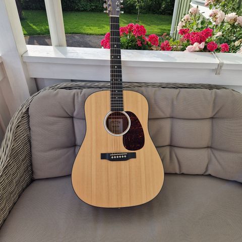 Martin D-10E-02 Sitka Spruce Top