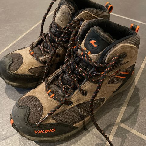 Viking fjellsko med GoreTex str 34