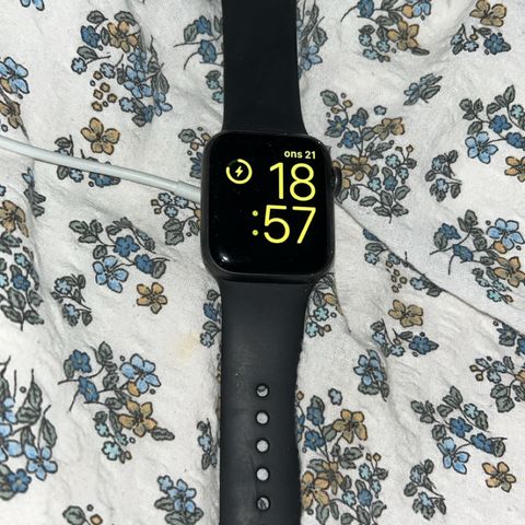 Apple Watch SE