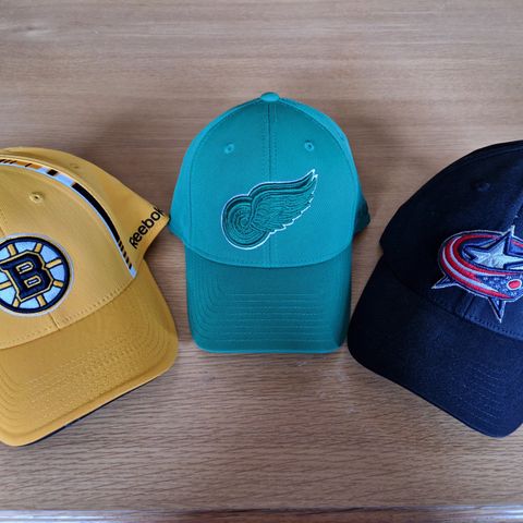 NHL capser til salgs (Reebok)