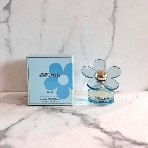 Marc Jacobs - Daisy Love SKIES 50ml (limited edition) - kun testet