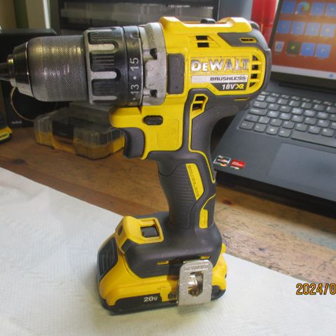 DEWALT DCD 791 18V Drill.XR Børsteløs m.batt.900.-