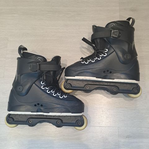 Aggressive Inline Rollerblades Razors G7.3 STR 40