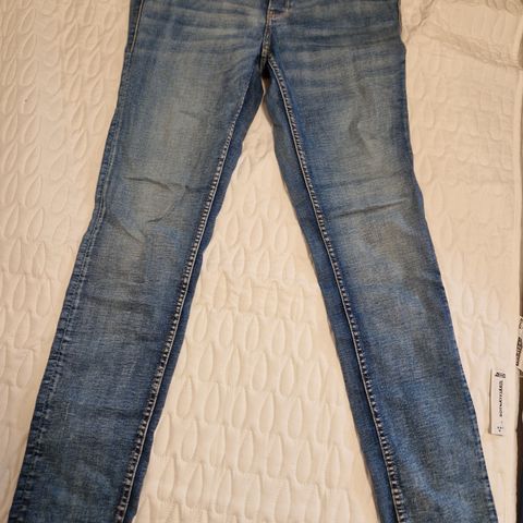 H&M MAMA Skinny jeans