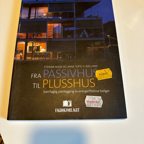 Fra passivhus til plusshus - bok