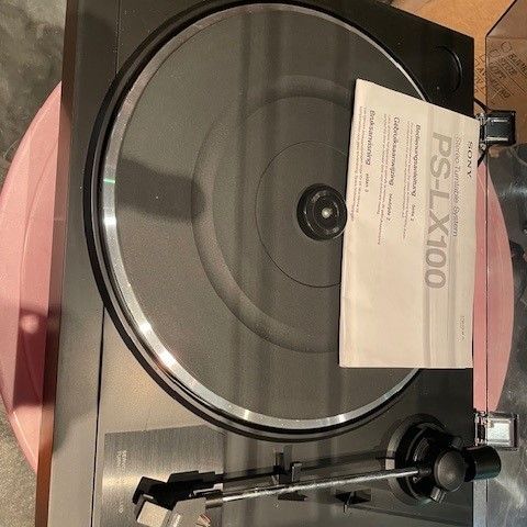 LP plater, singler, ny Sony platespiller m.m.