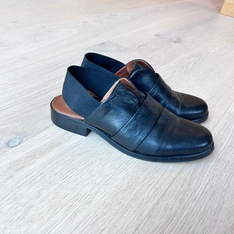 Sandaler / clogs av skinn - str 38 - Shoe Biz Copenhagen