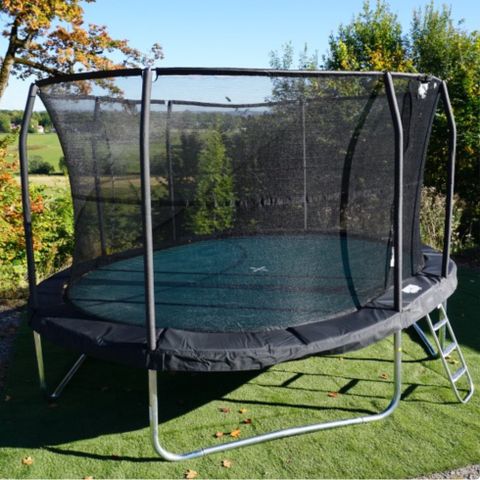 Trampoline fra Jump King - Oval kombo - 3,7 m x 4,9 m