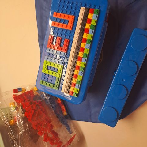 Lego matboks med tilbehør