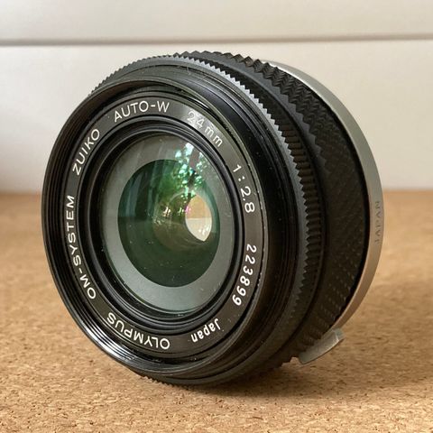 Olympus Zuiko 24mm f2.8