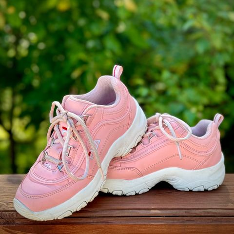 Fila sko i rosa til jente