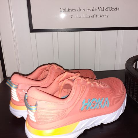 Hoka bondi damesko str. 42