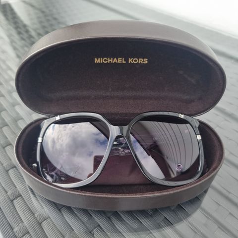 Nye Michael Kors solbriller