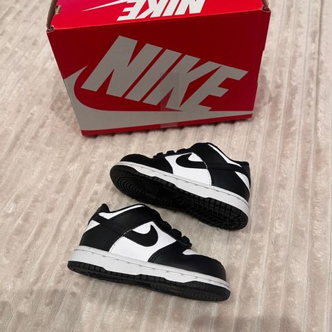 Nike Dunk Panda