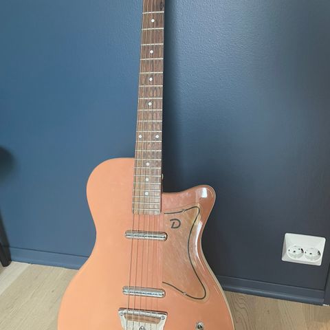 Danelectro 56