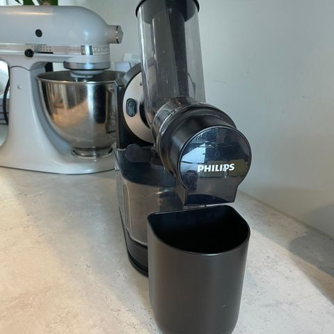 Juicemaskin/Slow juicer Philips