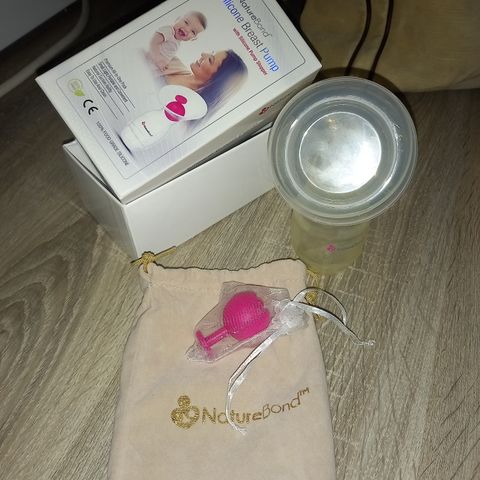 Silicon breast pump