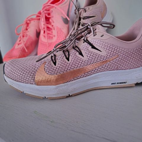 Løpesko NIKE str 38,5