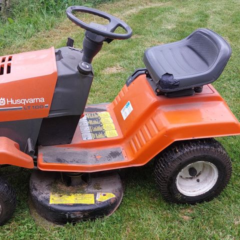 Husqvarna LT100 sitteklipper