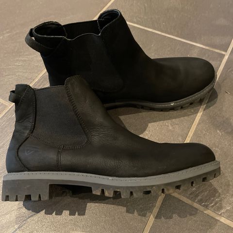 Tamaris Chelsea boots str 39