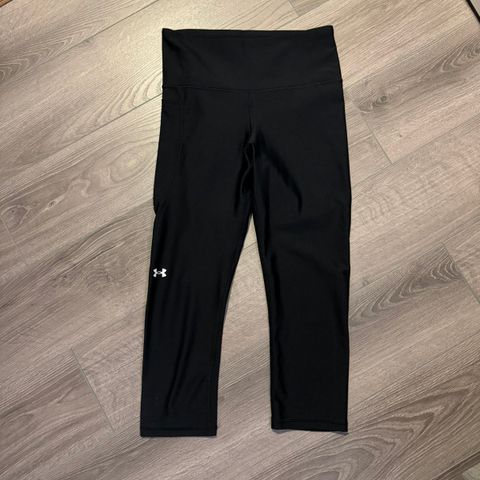 Under armour capri tights til dame i størrelse S