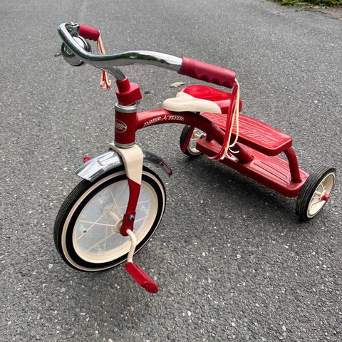 Radio Flyer trehjulssykkel i metall