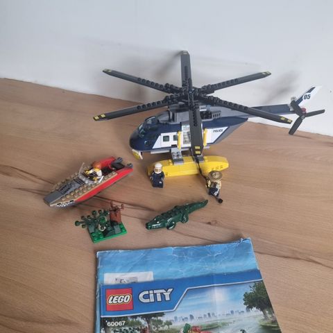 Komplett Lego City 60067 Helikopterjakt