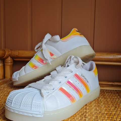 Adidas Superstar