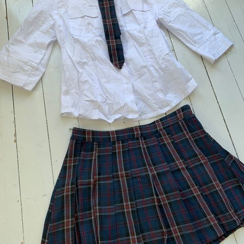 Skoleuniform str M