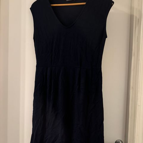 Marineblå kjole str XL