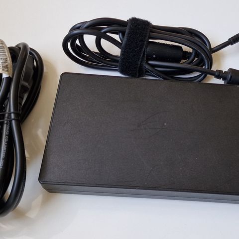 Lenovo 20V 300W AC Adapter