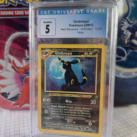 Gradert Umbreon 13/75 pokemonkort fra NeoDiscovery (2001) selges