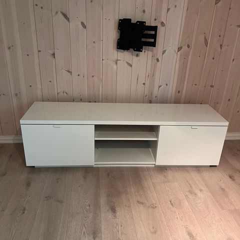 Selges helt ny IKEA tv benk