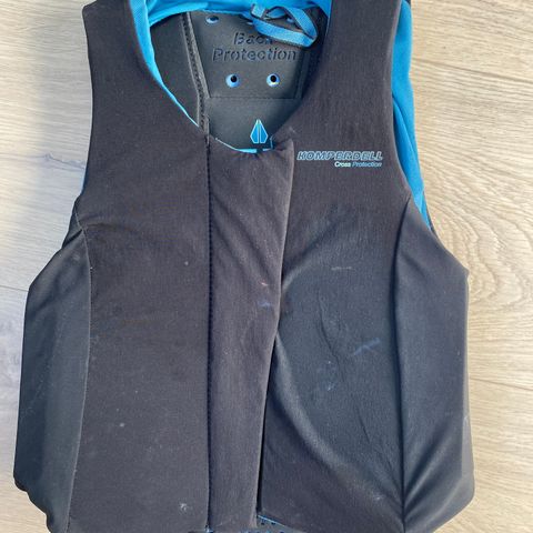 Komperdell vest (reservert)