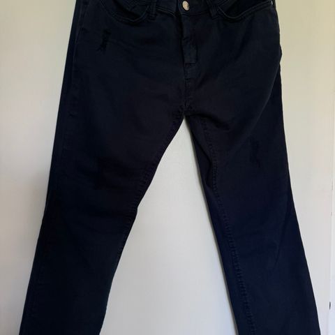 Mørkeblå jeans 38
