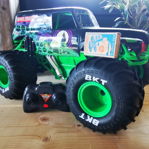 Monster Jan Grave Digger RC