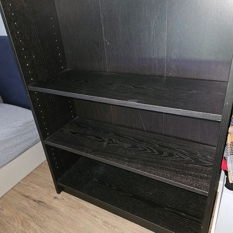 Ikea kommode / hylle.