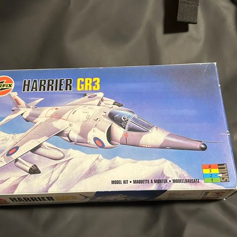 Airfix Harrier gr3 modellfly