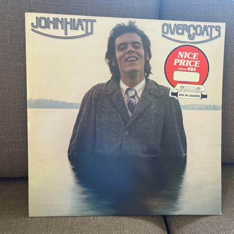 John Hiatt – Overcoats