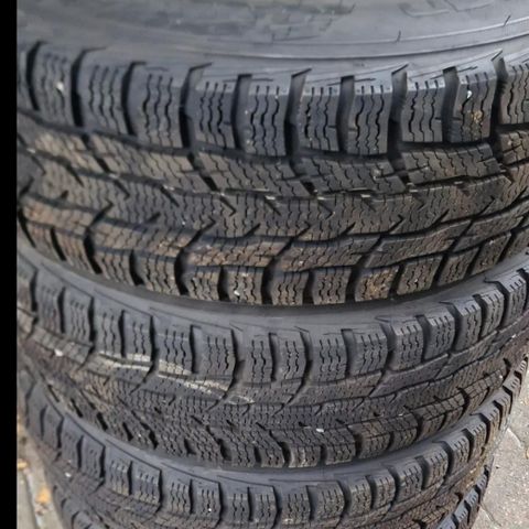 205/75R16 C Originale Hyundai H1 vinterhjul 6x139.7