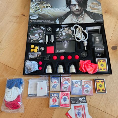 Criss Angel Ultimate Magic Kit Black