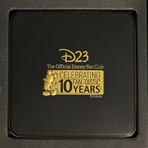 Disney D23 10 year anniversary pin set